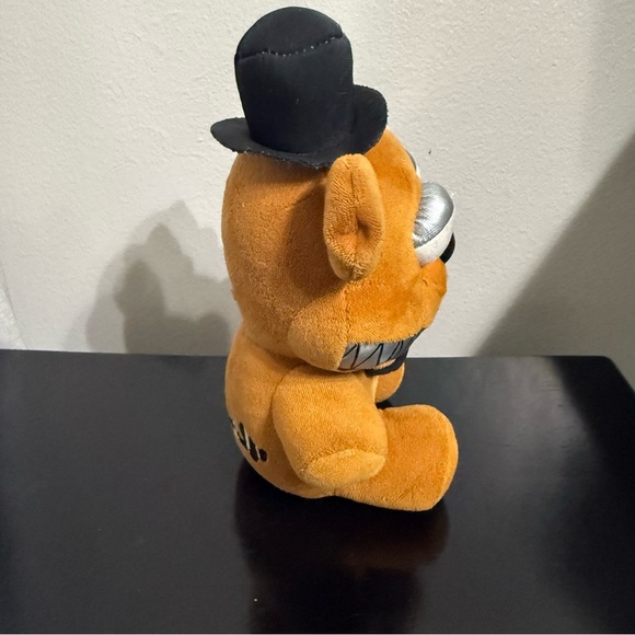 Five Nights at Freddy’s Funko 2016 Nightmare Freddy Plush - Picture 8 of 10